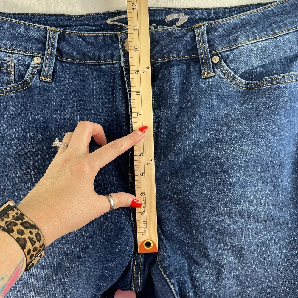 Seven7 Size 16 Weekend Shorts Denim Rolled Cuffed Women's Long Bermuda Stretch